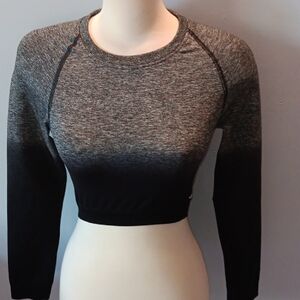 Gymshark Gray and Black Ombre Top NWOT